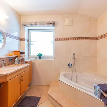 In Near Slopes 니에데른실